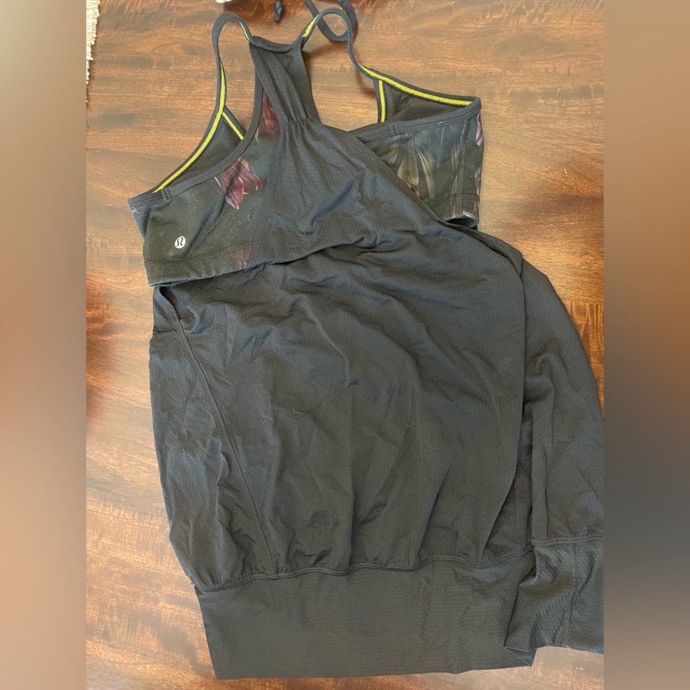 EUC Lululemon Sz 8 Avivva tank top